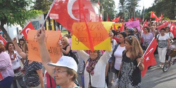 85'lik nine eylemin maskotu oldu
