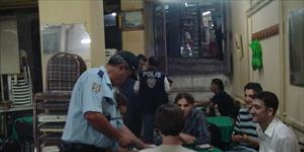 Bilecik'te de�i�ik su�lardan aranan 98 su�lu yakaland�