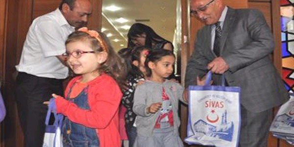 Sivas'ta öğrenciler 2.5 ton atık pil topladı