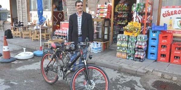 Kendi motosikletini yaptı