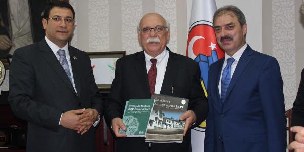 Bakan Avcı: Okul kıyafetleri serbest