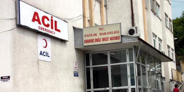 Hastane tuvaletinde doğum!/ Video