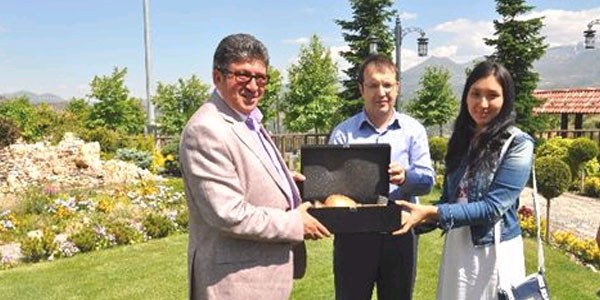 Melikşahlılardan Babalar Günü'nde anlamlı ziyaret