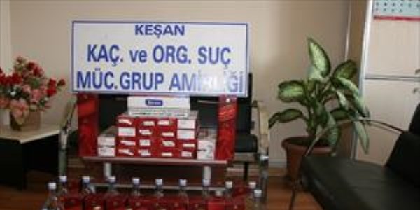 Otobüste kaçak içki ve sigara yakalandı