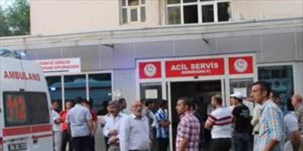 Siirt'te iki ayrı kazada iki kişi yaralandı