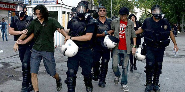 Ankara'da 105 ki�i g�zalt�na al�nd�/ Video