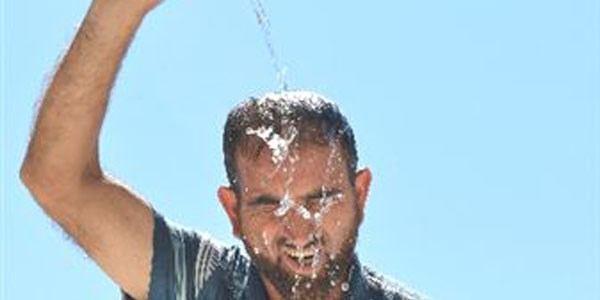 İzmir'de bunaltıcı sıcaklar başladı