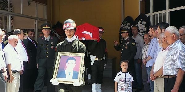 Şehit uzman çavuş Ordu'da toprağa verildi