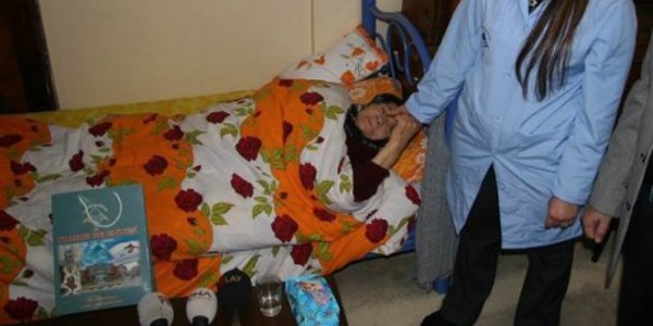 Evde bak�m sekt�r�n�n b�y�kl��� 3 milyar dolara ula�t�