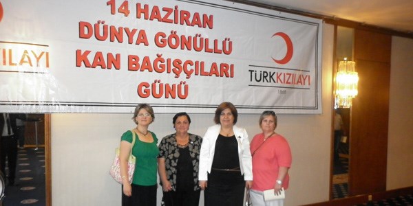 En çok kan bağışlayanlar ödüllendirildi