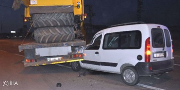 Kamyonet Tır'a arkadan çarptı: 5 yaralı