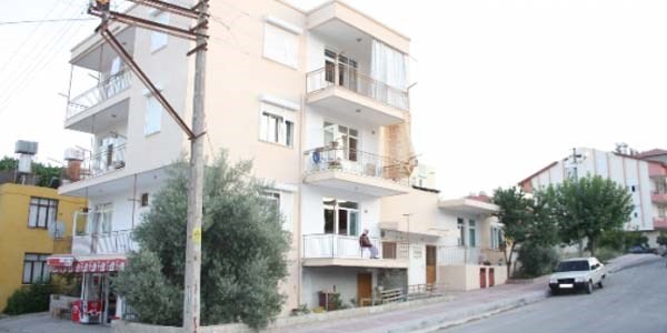 Gündüz yanan sokak lambalarına tepki