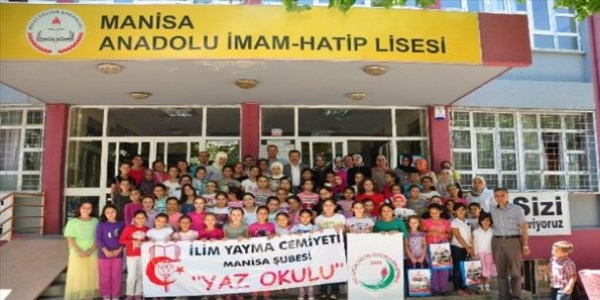 Manisa'da yaz okuluna 180 öğrenci katılıyor