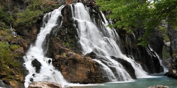 Toroslardaki gizemli güzellik: Uçansu Şelalesi