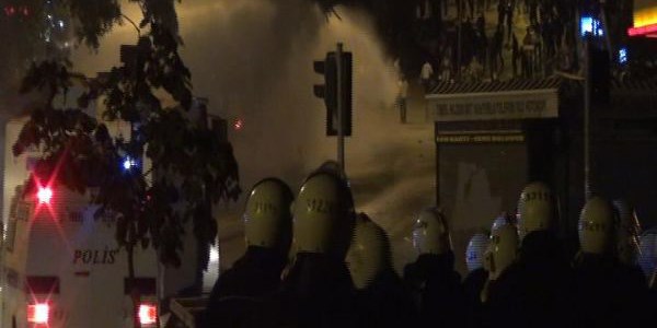 Ankara'da Gezi protestosuna müdahale/ Video