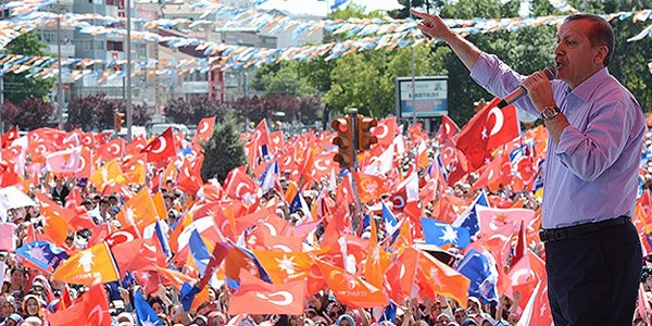 Erdoğan: Biber gazı sıkmak polisin en doğal hakkıdır/ Video