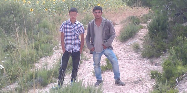 Katil zanlısıyla aynı karede