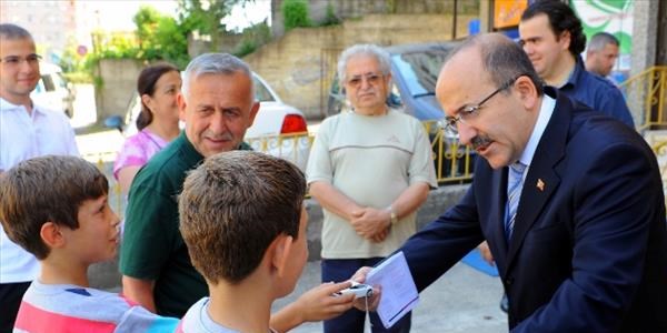 Başkan Gümrükçüoğlu mahalle gezilerini sürdürüyor