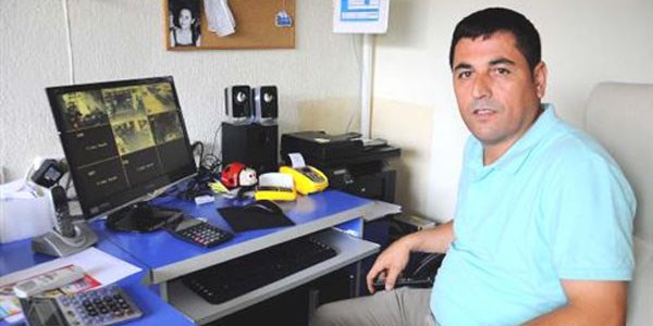 Güvenlik kamerasına yansıyan tuhaf hırsızlık