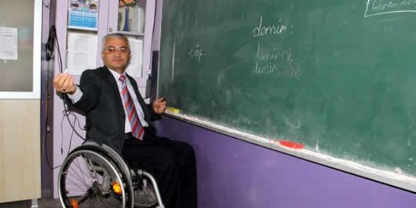600 engelli öğretmen alımının başvuruları başladı