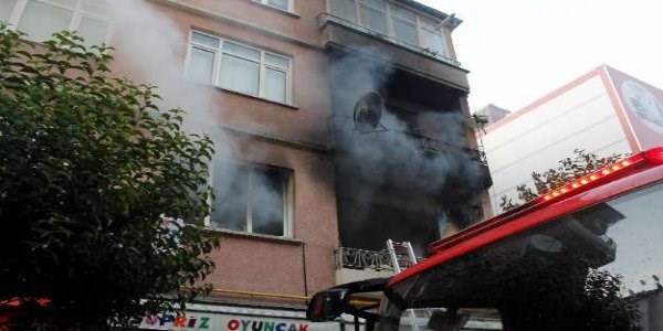 �cra gelince evini yakt�