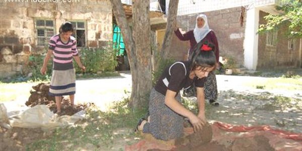 Muş'ta yapılan tandırlar, Türkiye'nin dört bir tarafına satılıyor