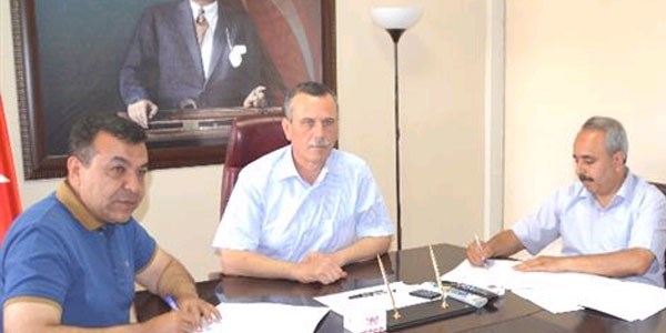 Okul bakımları ve köy yolları için protokol imzalandı