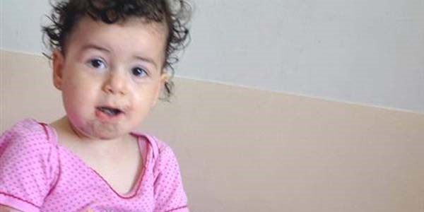 Minik Zeynep �l�mden d�nd�