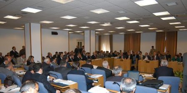 Vekil Diyanet personeline kadro, komisyondan geçti
