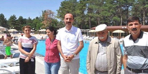 Diyarbakırlı çocuklar havuzla buluşuyor