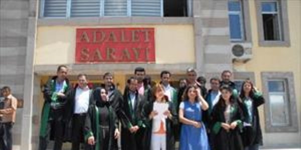 Avukatlar Dilan'ın öldürülmesini vahşet ve insanlık ayıbı saydı