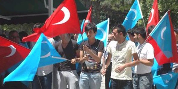 Doğu Türkistanda ölenler için gıyabi namaz