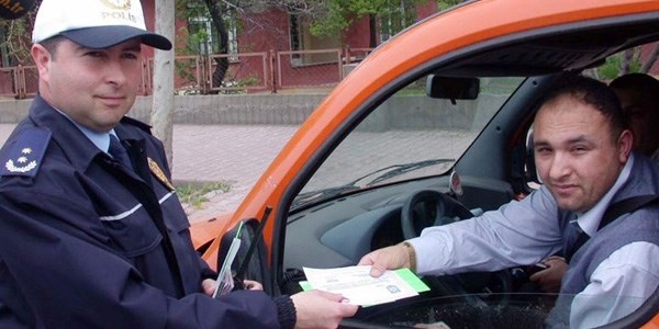 Ehliyetler artık süreli olacak/ Video
