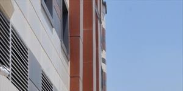 Otel odasında ölü bulundu