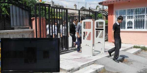 ��renciler i�in 'Pas-ge�' takip sistemi