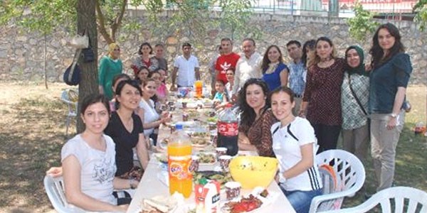 Öğretmenlerin mangal keyfi