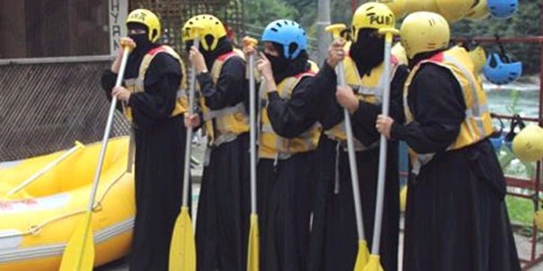 Arap turistler rafting yapt�