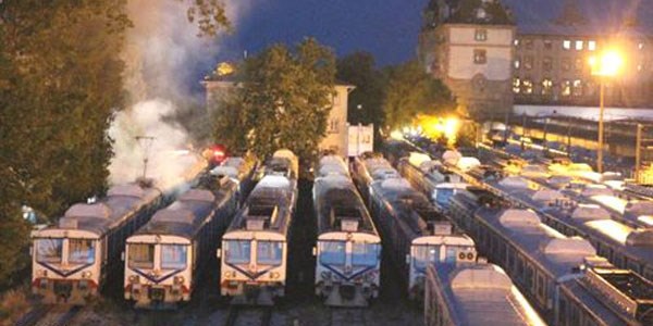 Haydarpaşa Garı'nda vagon yandı