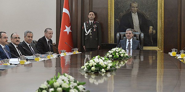 Kırmızı Kitap'a Suriye ve İran ayarı