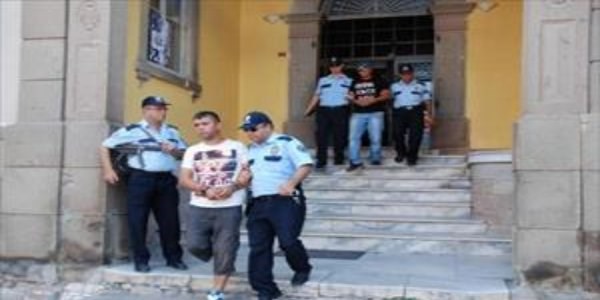 'Tırnakçık' yöntemiyle dolandırdılar
