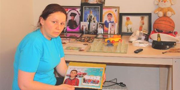 Selde iki oğlunu, ağlamaktan gözlerini kaybetti