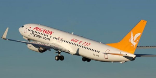 �stanbul-Diyarbak�r u�a�� �anl�urfa'ya zorunlu ini� yapt�