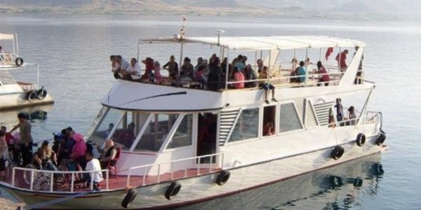 250 engelli Van'da kamp yaptı