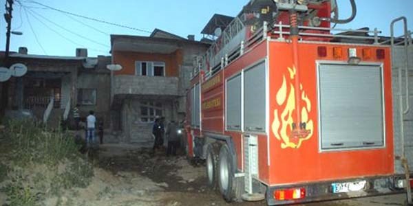 Y�ksekova'daki olaylarda bir evde yang�n ��kt�