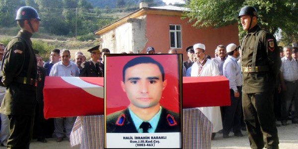 Kanserden ölen uzman çavuş toprağa verildi