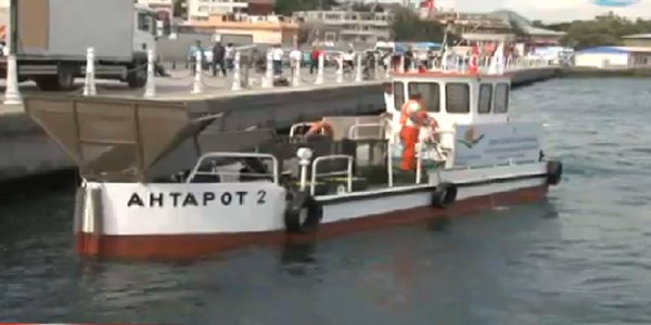 Denizden ��kanlar Bakan Bayraktar'� �a��rtt�/ Video