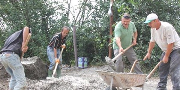 Alaplı'da köylerde alt yapı ve yol atağı