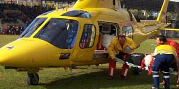 Ambulans helikopter ikizlerden hayatta kalan iin havaland