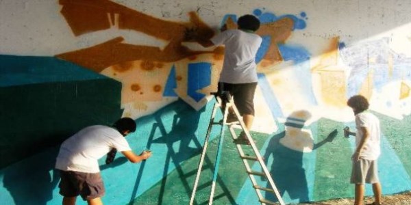 Köprüler graffitti sanatıyla süsleniyor