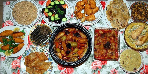Ramazanda beslenme sıklığı 4 öğün olmalı